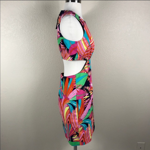 Trina Turks open back dress - Picture 6 of 6